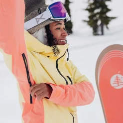 [ak] Upshift Womens Gore-Tex Snowboard Jacket