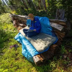 Campmeister Deluxe Insulated Sleeping Mat