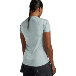 Dart Nano Women's High Performance Short Sleeve T-Shirt