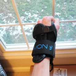 Flex Ski/Snowboard Wrist Guards