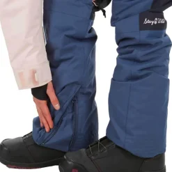 Insulated Freedom Women's Snowboard Suit