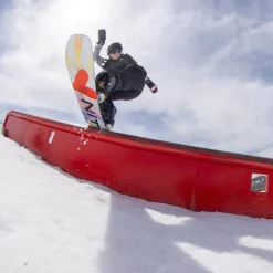Optisym Women's Park/Freestyle Snowboard 2025