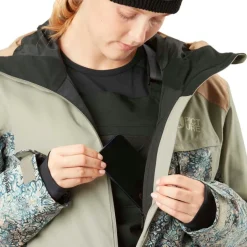 Picture Seen Women's Ski/Snowboard Jacket