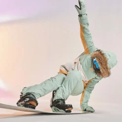 Shelter Women's Snowboard/Ski Jacket