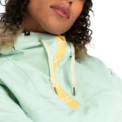 Shelter Women's Snowboard/Ski Jacket